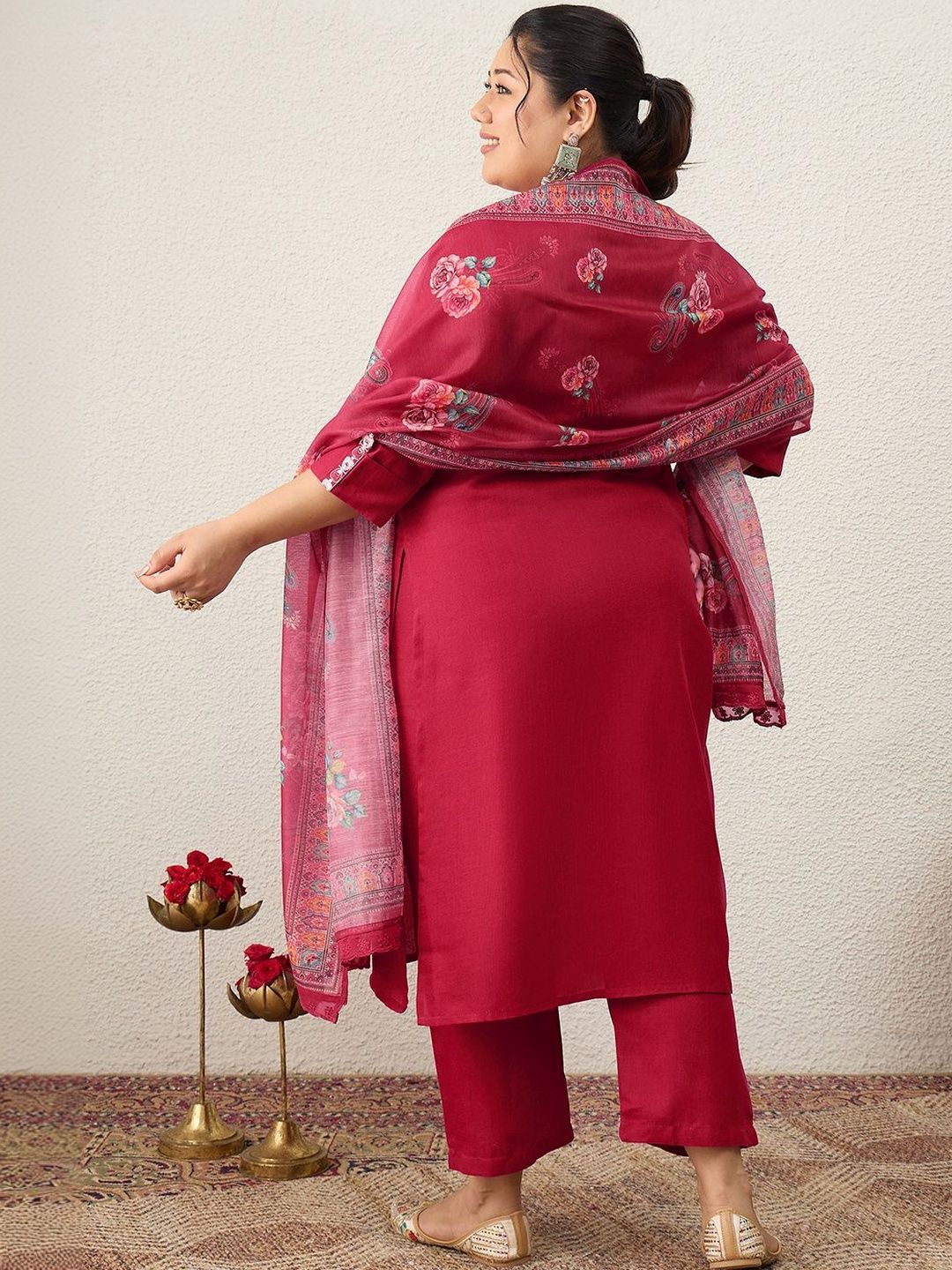 Indyancart Women's Ethnic Motifs Regular Thread Work Kurta with Trousers & With Dupatta