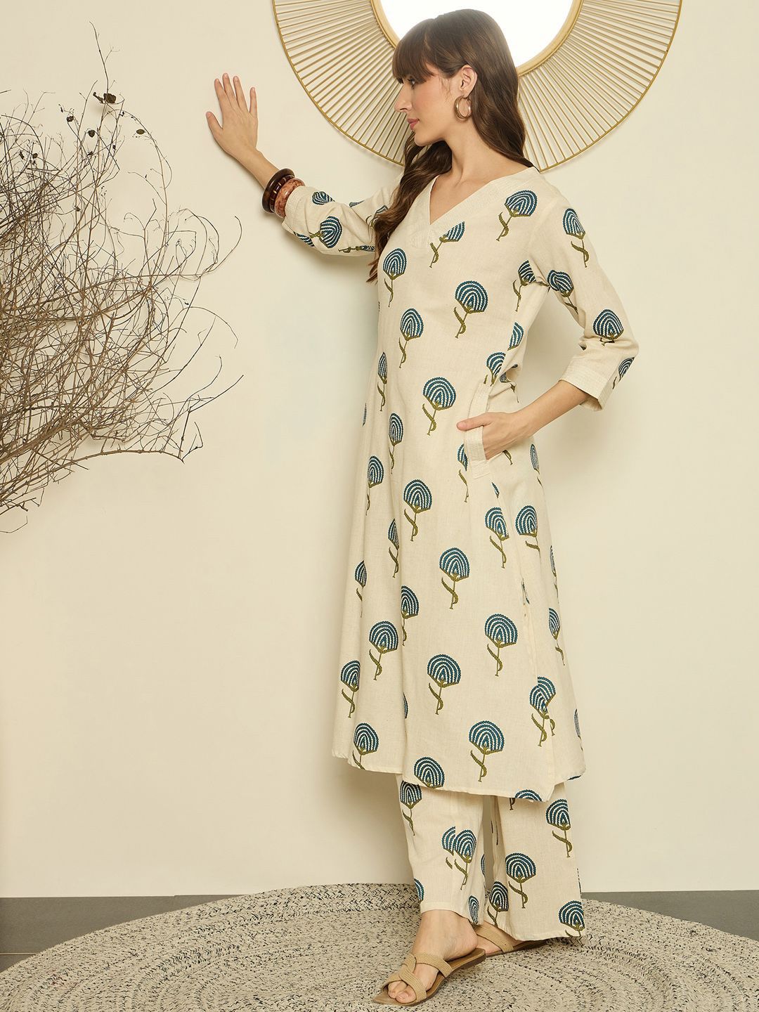 Women Ethnic Motifs Printed A-Line Kurta with Palazzo