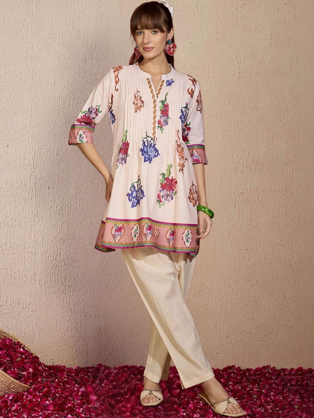 Women Floral Printed Regular Thread Work Pure Cotton Kurta with Trousers