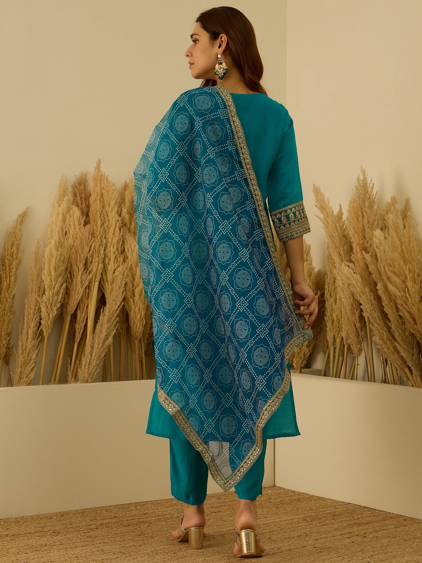 Dhiyona VV Prakriti Rama Kurta and Pant Dupatta Sets Silk Blend Fabrics with Embroidery
