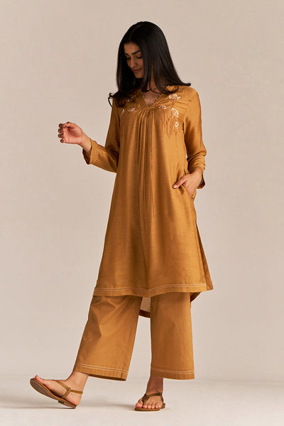 Indyancart GF Women's Cinnamon Embroidered Co-ord Set