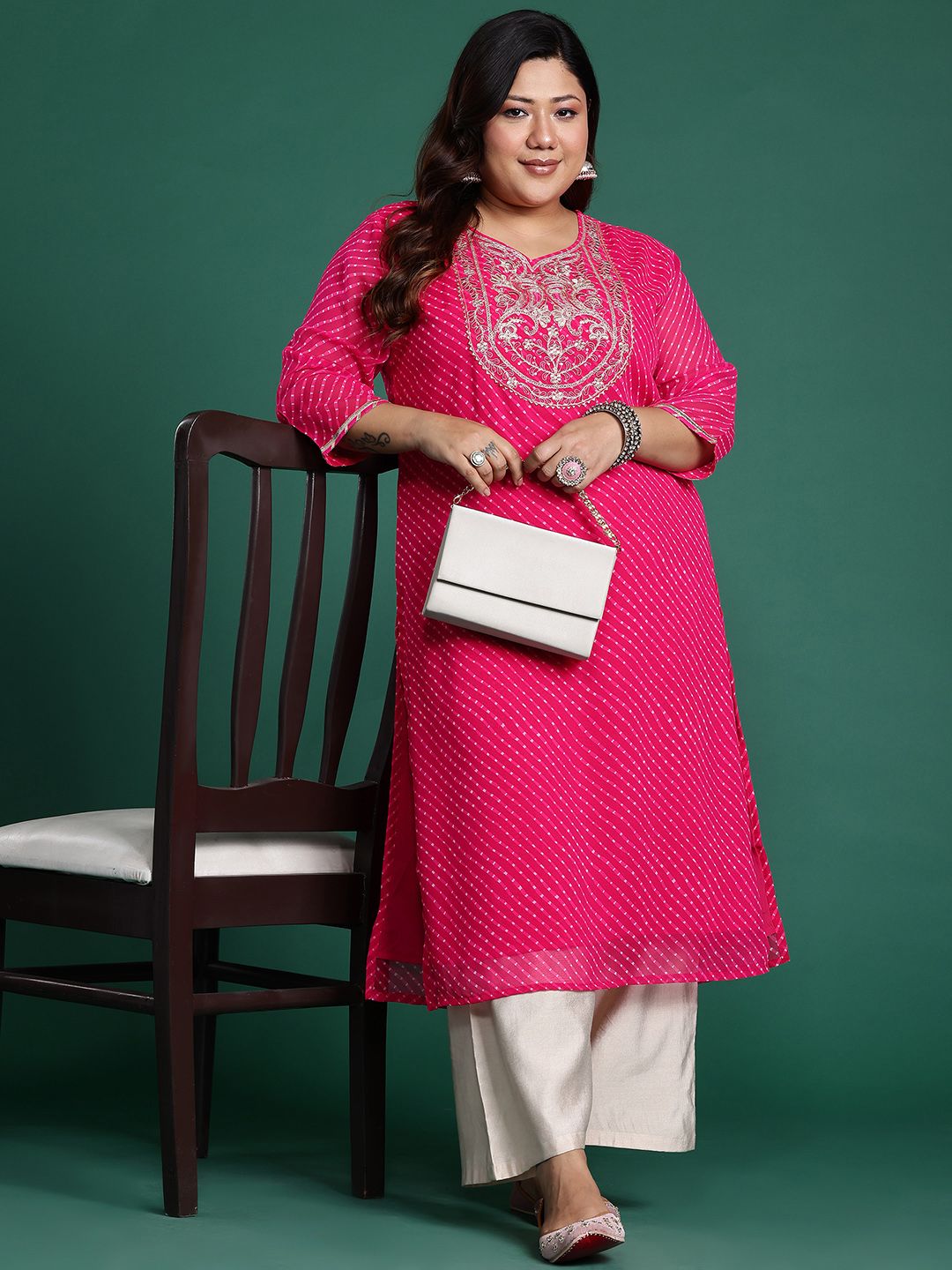 Indyancart IE Plus Size Ethnic Motifs Embroidered Sequinned Georgette Kurta