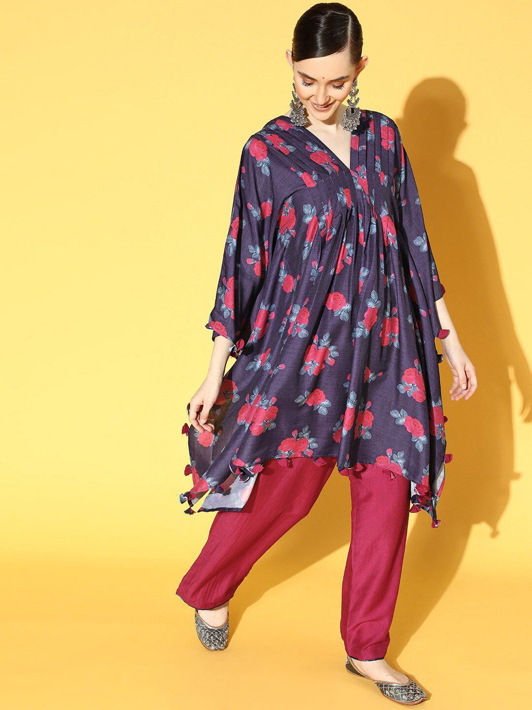 Indyancart VA Women's Navy Blue Floral Printed Kurta with Trousers