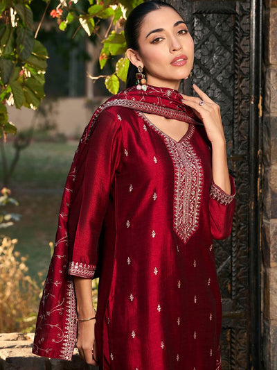 Indyancart IE Ethnic Motifs Embroidered V-Neck Thread Work Kurta with Trousers & Dupatta