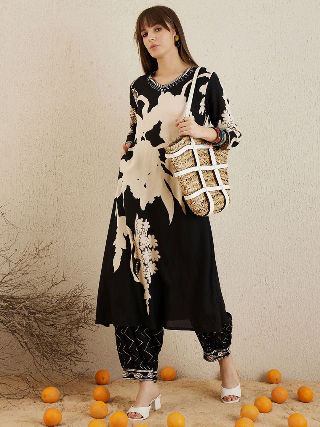 Indyancart IE Floral Printed Three-Quarter Sleeves A-Line Tunic With Trouser