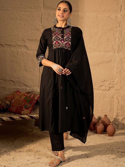 Women Ethnic Motifs Embroidered Thread Work Pure Cotton Kurta Set & Dupatta