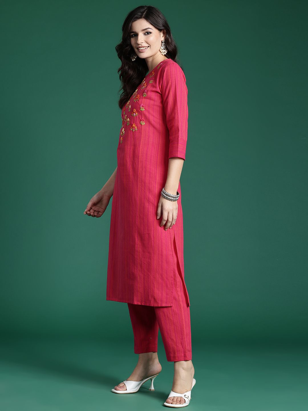 Dhiyona IE Floral Embroidered Thread Work Pure Cotton Kurta with Trousers