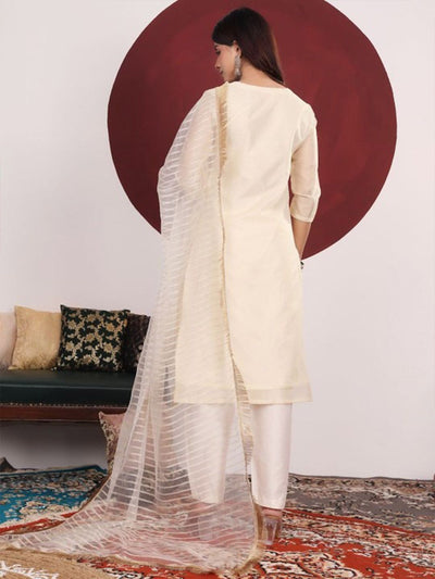 Indyancart VA Women'sFloral Embroidered V-Neck Straight Kurta With Trousers & Dupatta