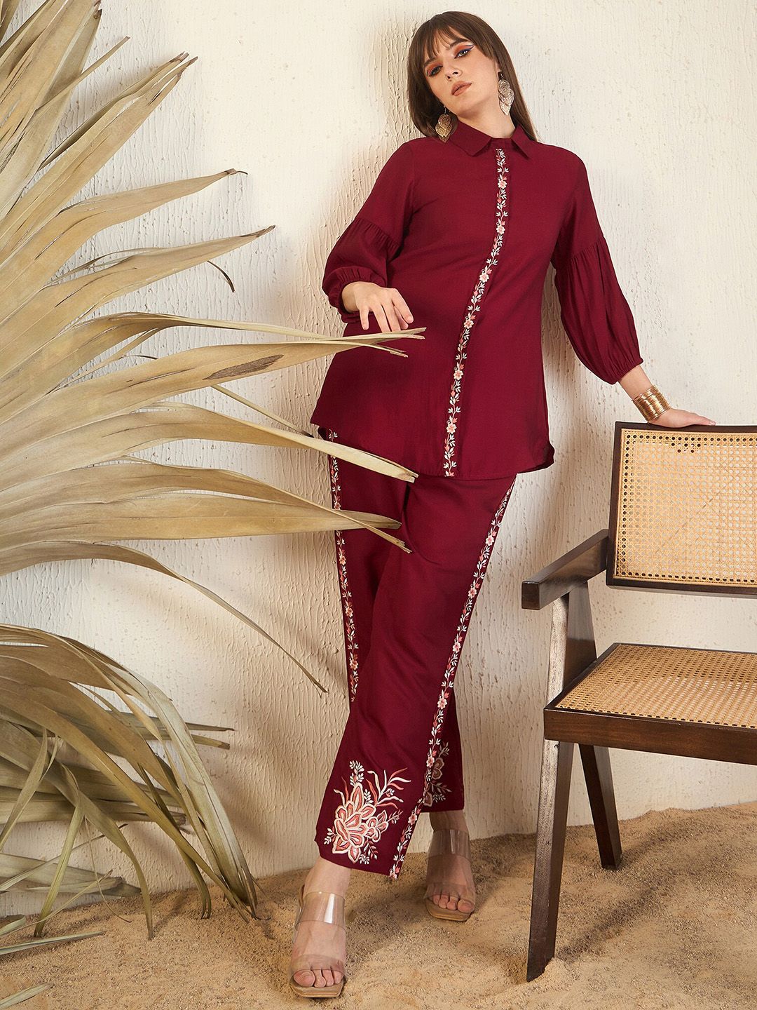 Dhiyona IE Red Floral Printed Shirt Collar Above Knee Straight Kurta With Trouser