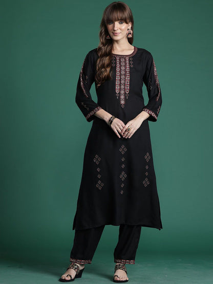 Indyancart IE Indo era Embroidered Straight Tunic & Trousers Co-Ord Set