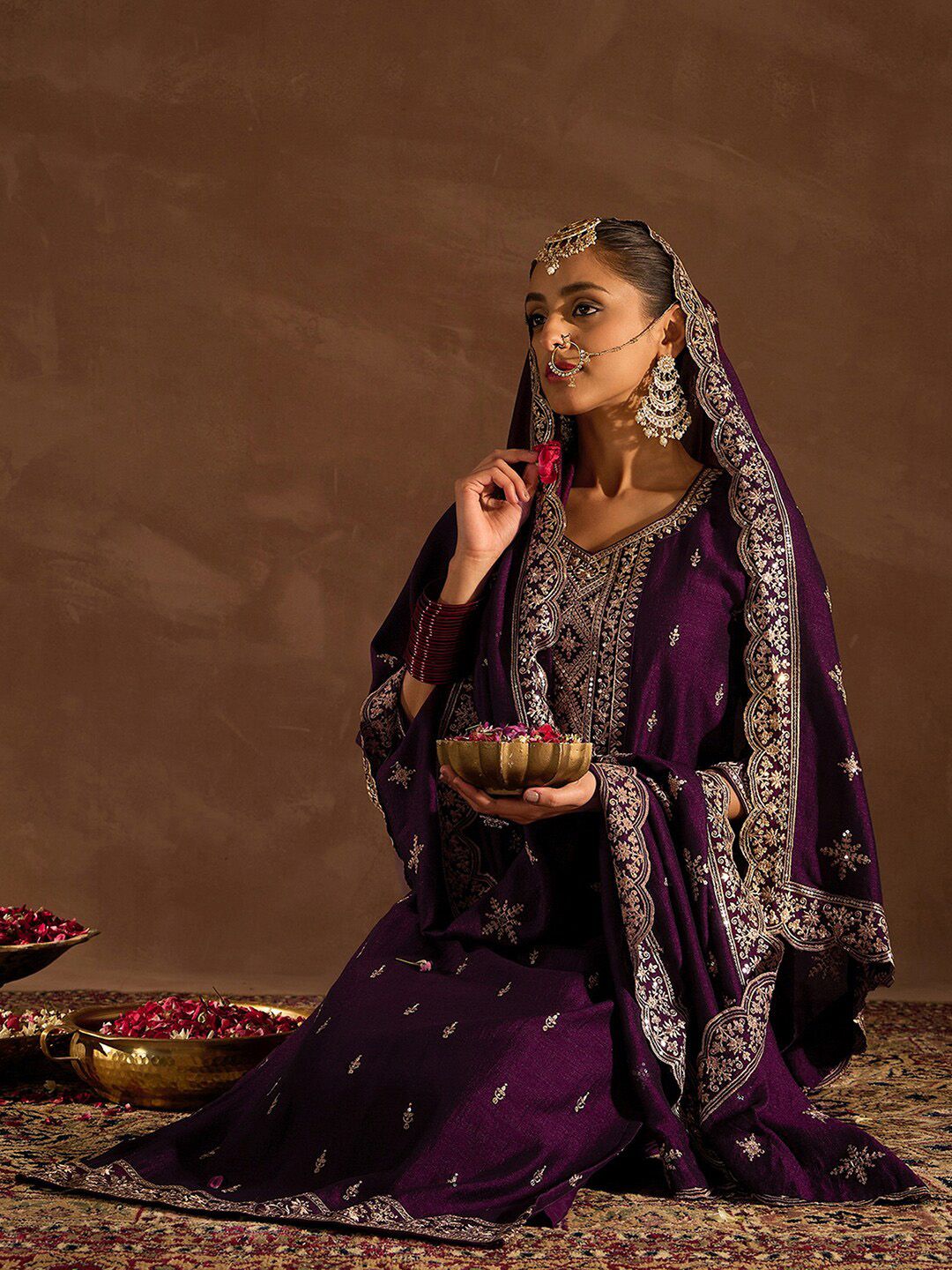 Dhiyona IE Floral Embroidered Regular Thread Work Straight Kurta With Trousers & Dupatta