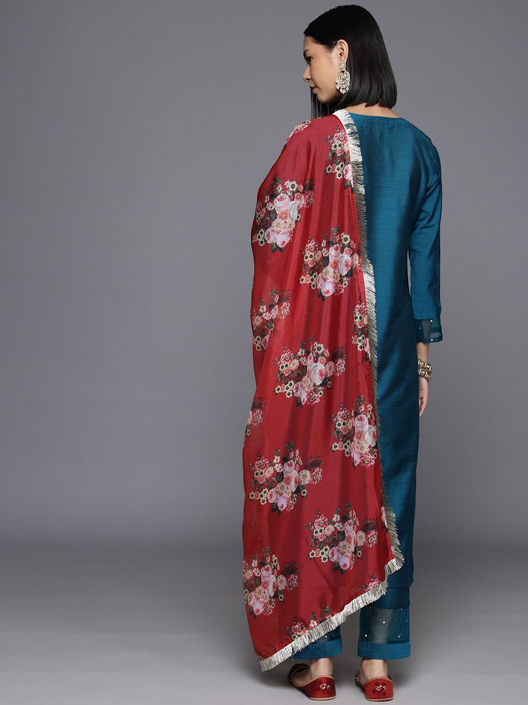 Indyancart VA Women'sEthnic Motifs Yoke Design Sequinned Kurta with Trousers & With Dupatta