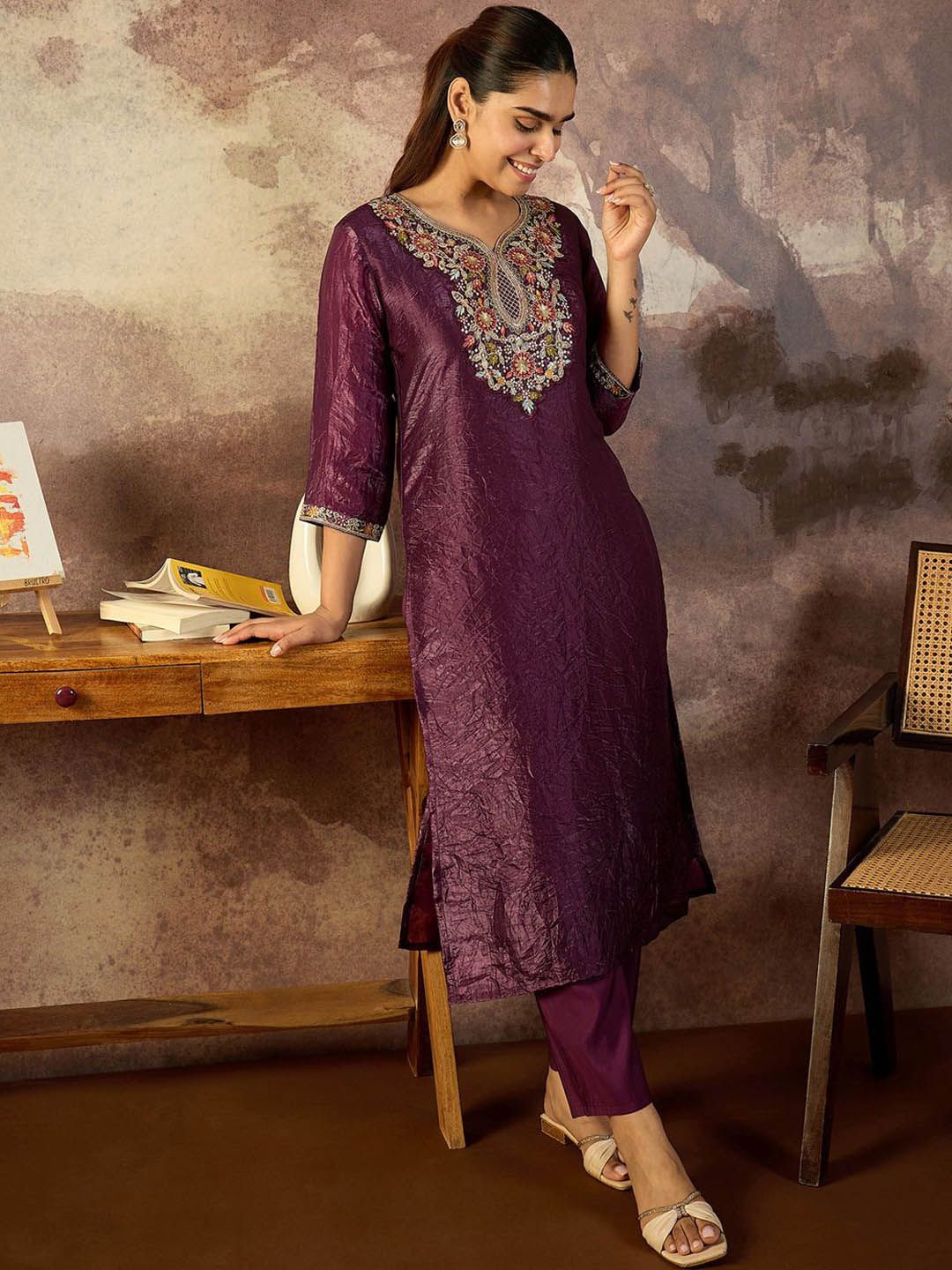 Dhiyona IE Embroidered V-Neck Top With Trousers Co-Ords