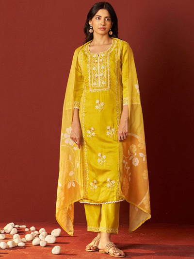 Dhiyona IE Women Floral Embroidered Kurta with Trousers & Dupatta