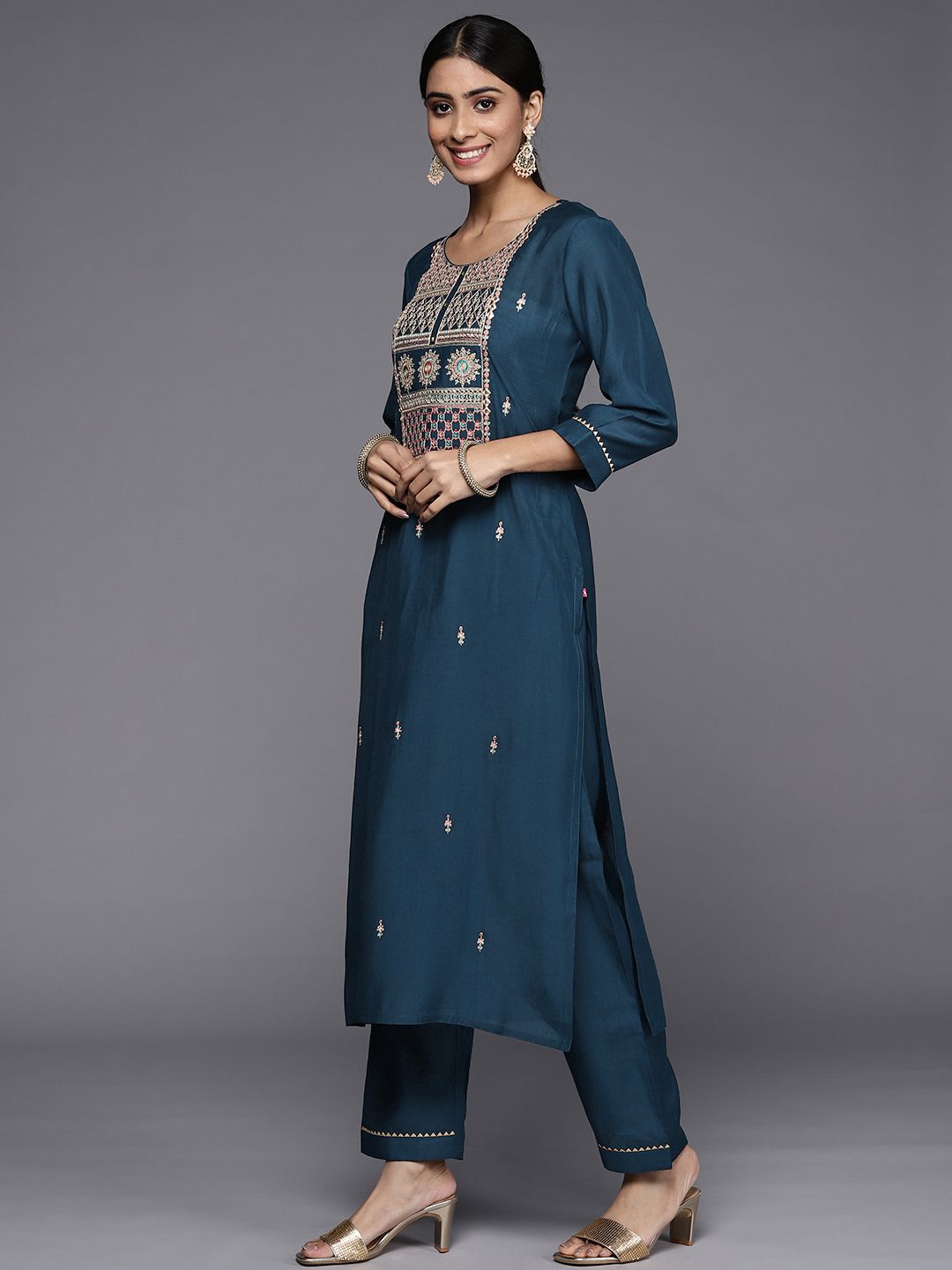 Indyancart VA Women's Teal Ethnic Motifs Embroidered Kurta with Trousers & With Dupatta