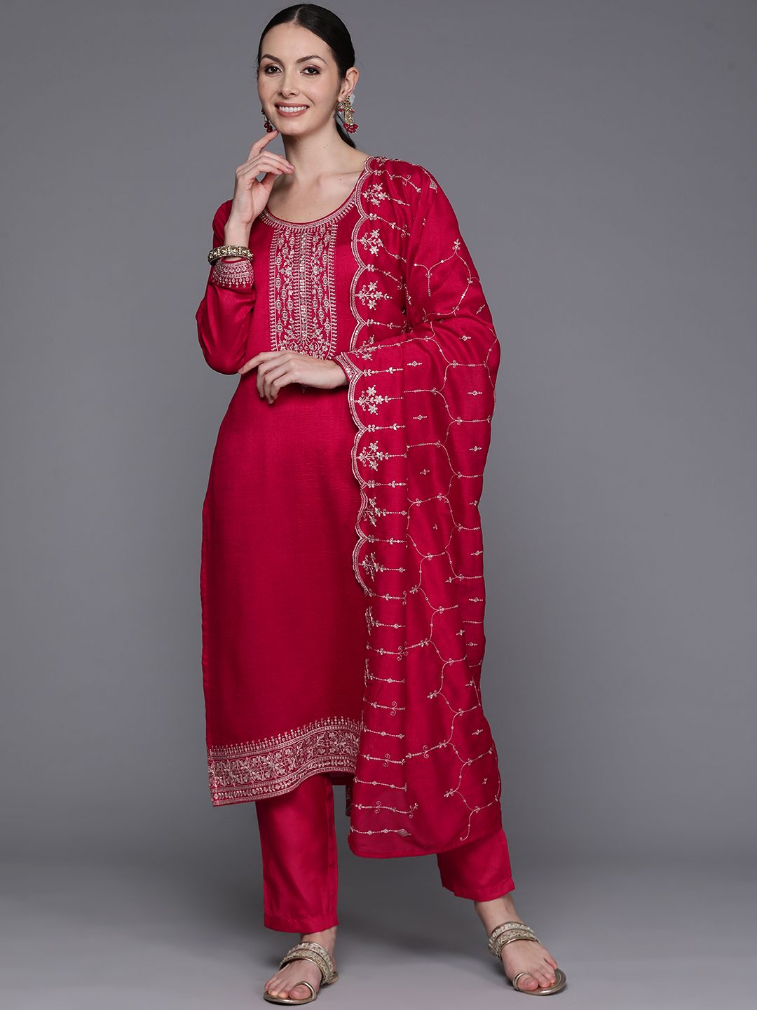 Indyancart IE Ethnic Motifs Embroidered Sequinned Kurta with Trousers & Dupatta