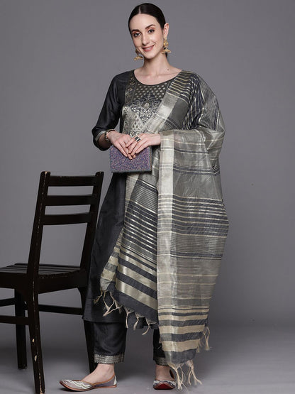 Indyancart IE Yoke Design Round Neck Three-Quarter Sleeves Empire Kurta Set