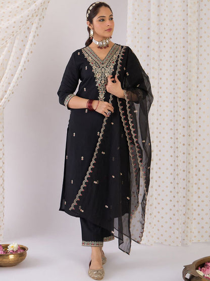 Indyancart IE Floral Embroidered V-Neck Zari Straight Kurta With Trouser And Dupatta