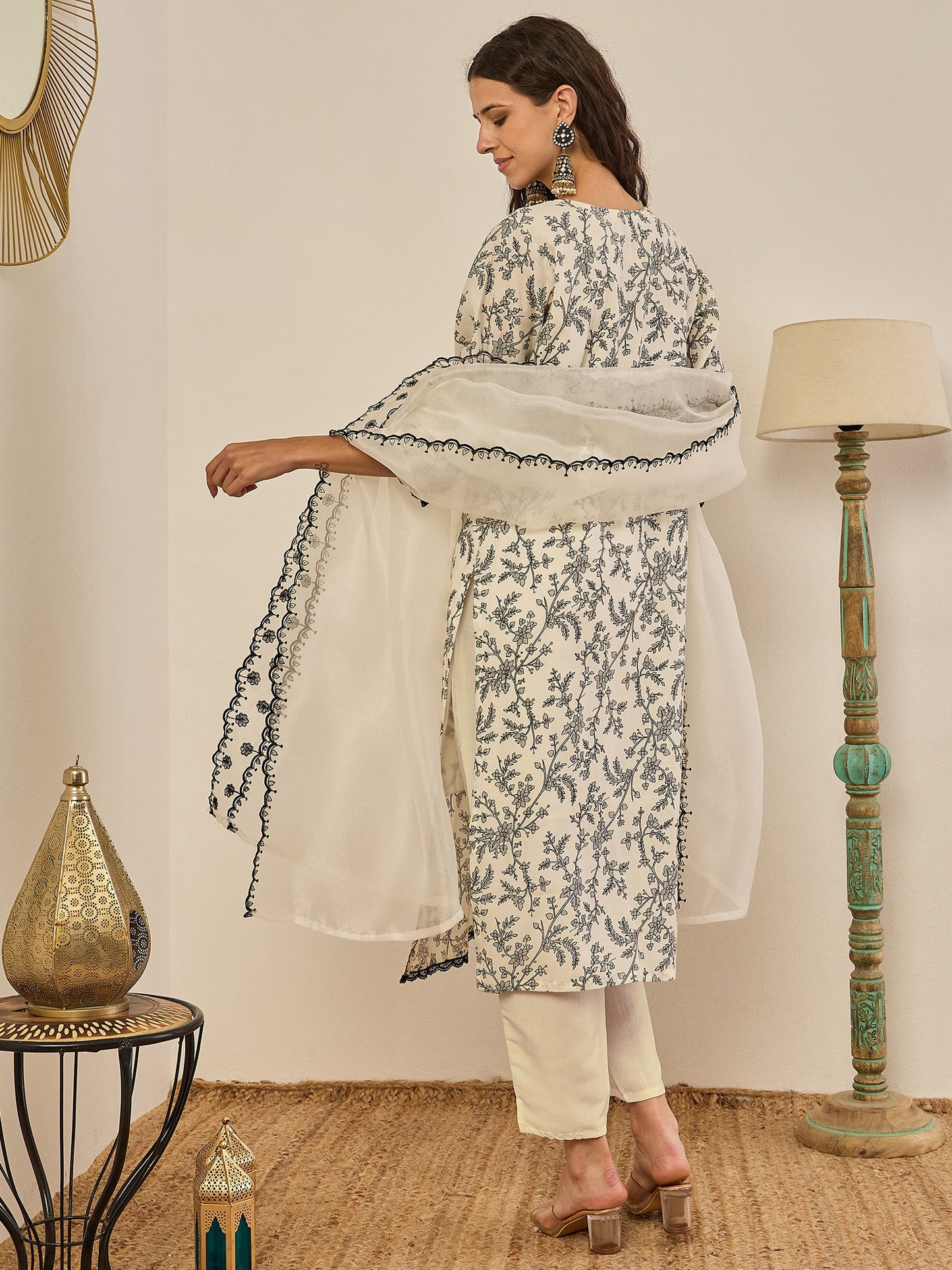 Dhiyona VV Vyomika Cream Silk Blend Kurta with Trousers & Dupatta Suits