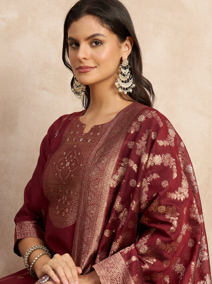 Dhiyona VV Paneri Red Women's Silk Blend Banarasi Jacquard Zari Woven Straight Kurta Pant with Dupatta Set