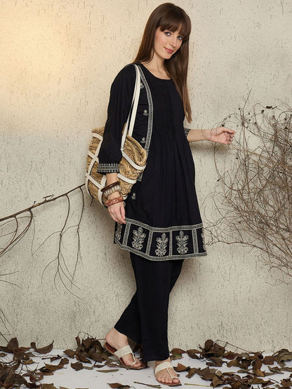 Women Ethnic Motifs Embroidered Pure Cotton A-Line Kurta with Pyjama