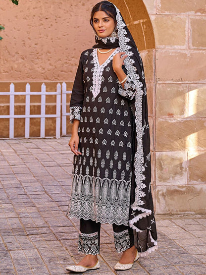 Women Floral Embroidered Regular Pure Cotton Kurta with Trousers & With Dupatta