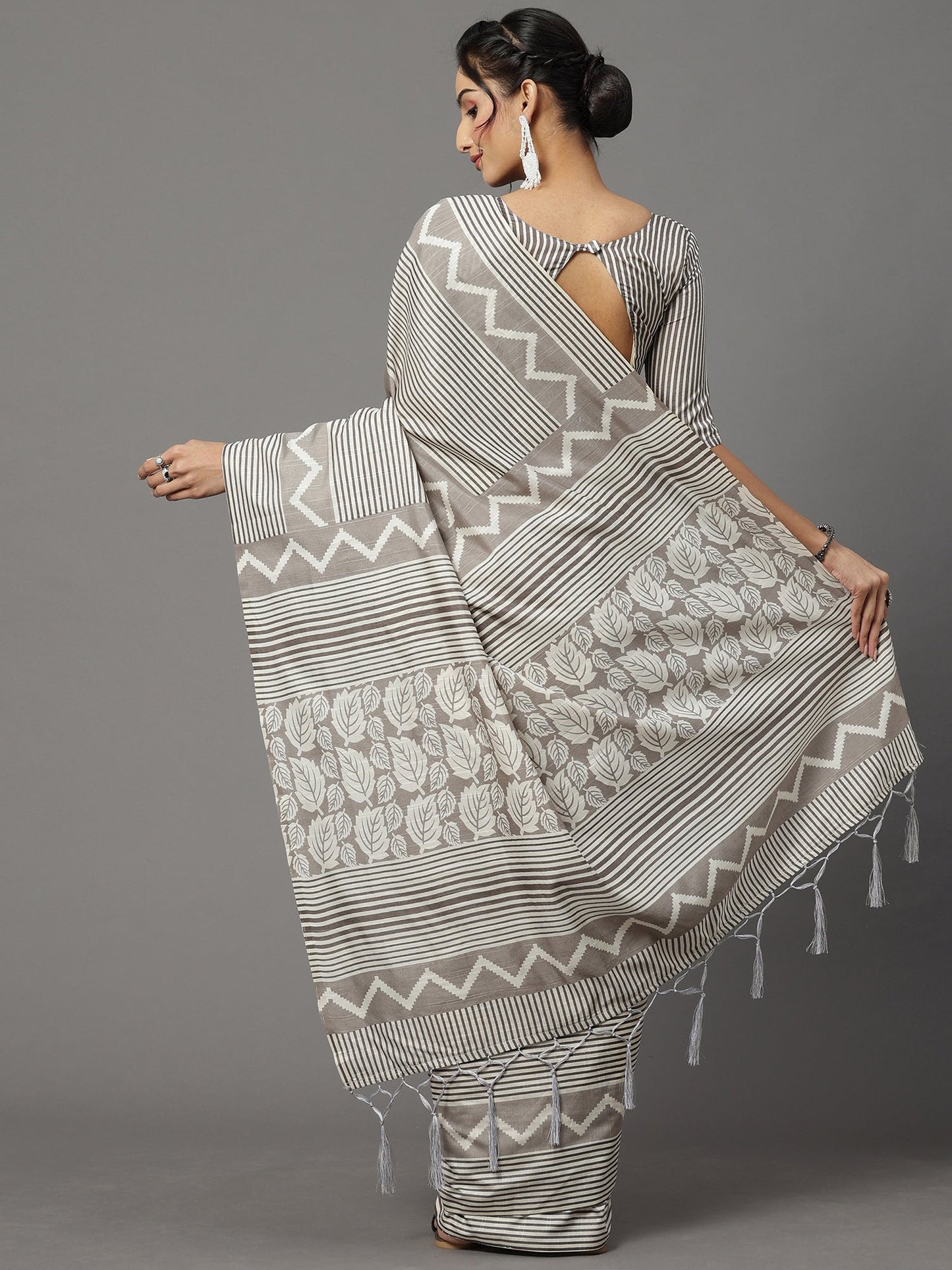 Women's Bhagalpuri Silk Grey Printed Designer Saree With Blouse Piece