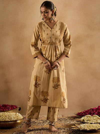 Dhiyona IE Floral Printed V-Neck Pleated Pure Cotton A-Line Kurta With Trouser