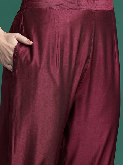 Indyancart IE Floral Embroidered Panelled Sequinned Liva Kurta with Trousers