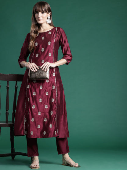 Indyancart IE Floral Embroidered Panelled Sequinned Liva Kurta with Trousers