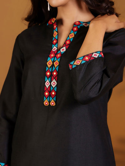 Indyancart VA Women'sEthnic Motifs Embroidered Woven Design Pure Cotton Kurta With Trousers & Dupatta