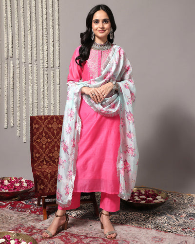 Indyancart VR Women's Pink Floral Embroidered Regular Chanderi Silk Kurta With Trousers & With Dupatta