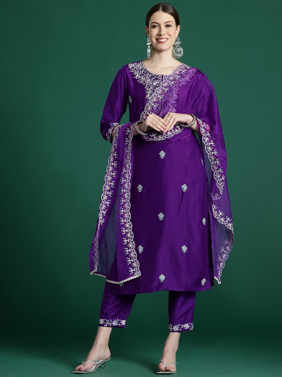 Indyancart IE Floral Embroidered Thread Work Kurta With Trousers & Dupatta