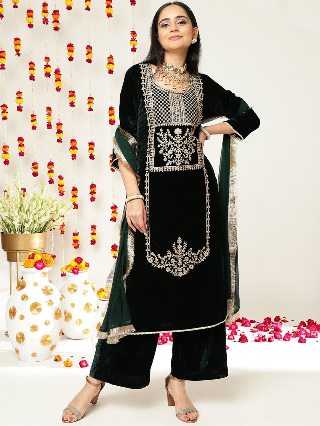 Indyancart VA Green Ethnic Motifs Embroidered Velvet Straight Kurta & Palazzos With Dupatta
