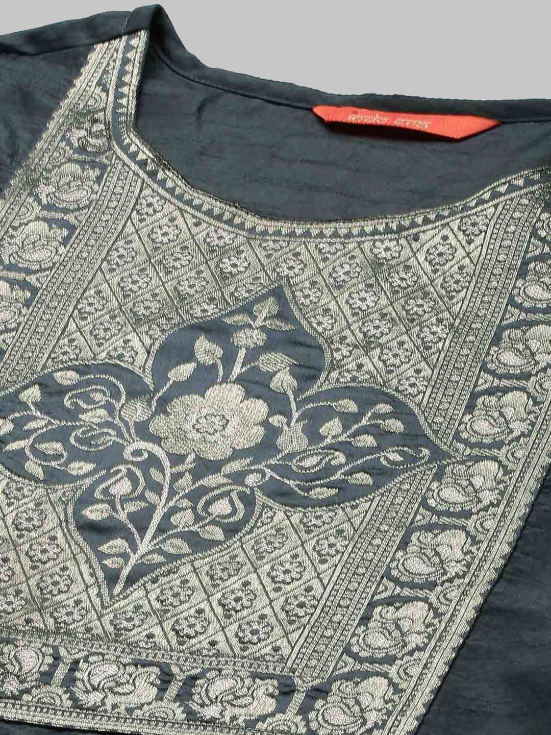 Dhiyona IE Women Grey Yoke Design Kurta