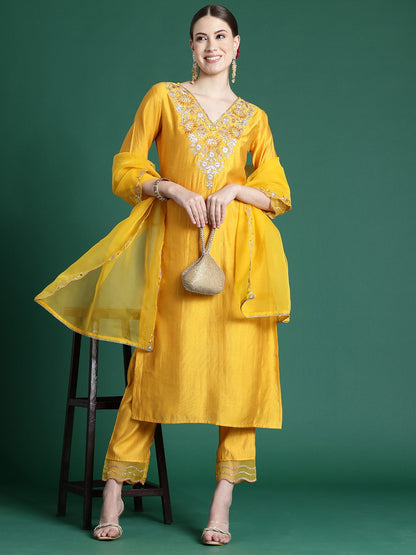 Indyancart IE Floral Embroidered Thread Work Liva Kurta With Trousers & Dupatta