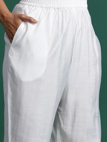 Indyancart Women's Plus Size Floral Embroidered Beads & Stones Kurta with Trousers & With Dupatta