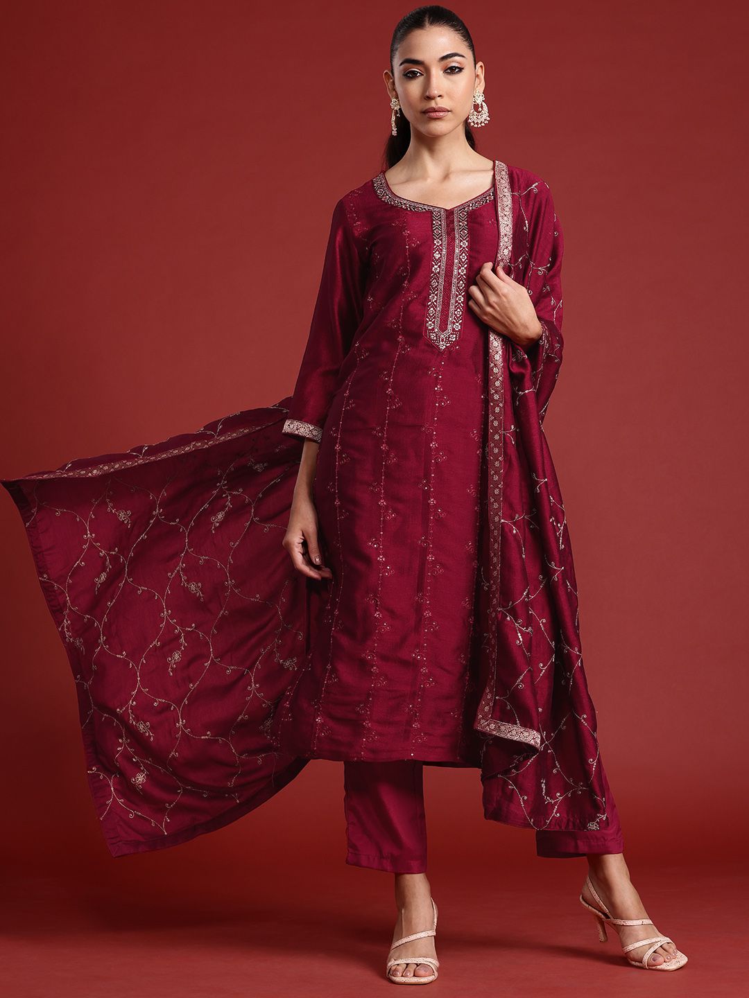 Indyancart IE Floral Embroidered Zari Kurta With Trousers & Dupatta