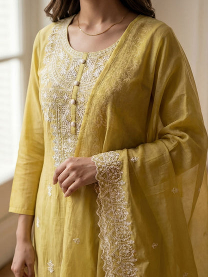 Indyancart IE Women Ethnic Motifs Embroidered Regular Thread Work Kurta with Palazzos & With Dupatta