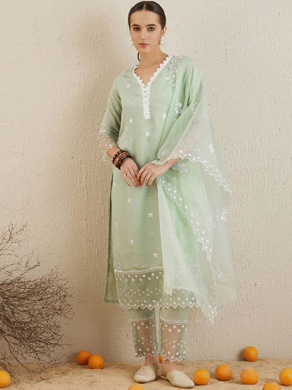 Indyancart IE Floral Embroidered Regular Thread Work Kurta with Trousers & Dupatta