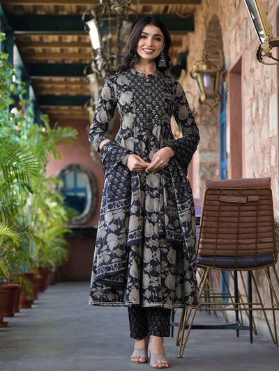 Indyancart VA Women'sBlack Floral Printed Pure Cotton Anarkali Kurta With Trousers & Dupatta