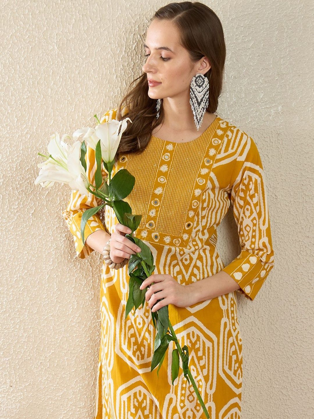 Women Printed Regular Mirror Work Pure Cotton Kurta with Trousers