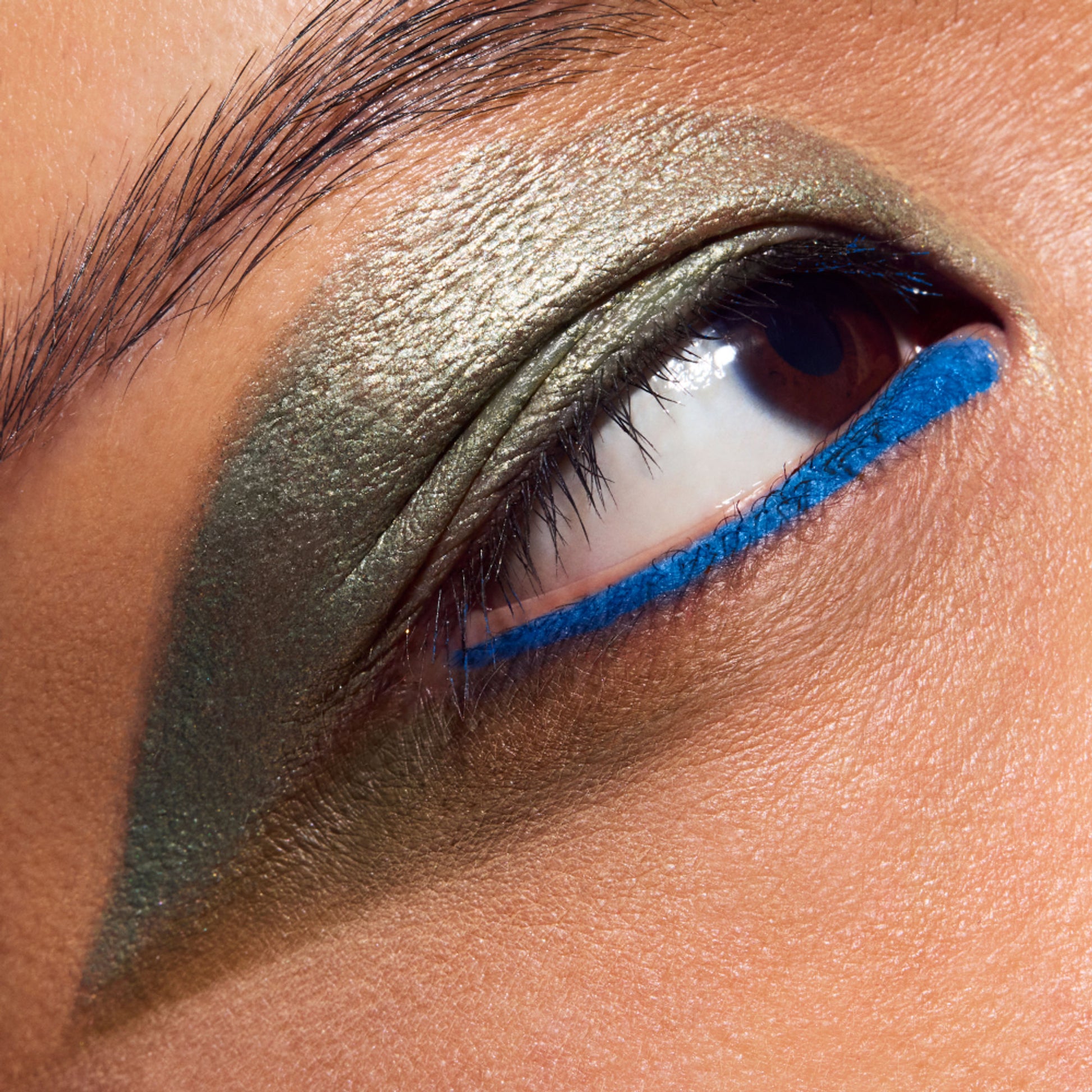 M.A.C Dazzleshadow Eyeshadow Stick - Filthy Martini