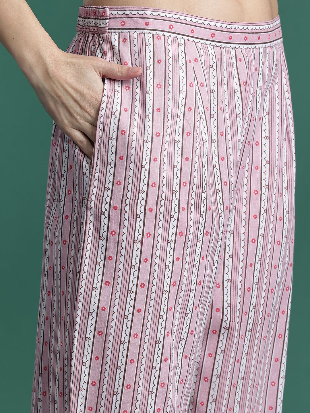 Indyancart IE Floral Printed Pure Cotton Kurta with Trousers