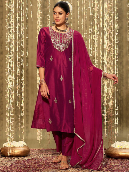 Indyancart IE Magenta Ethnic Motifs Embroidered Straight Kurta & Trouser With Dupatta