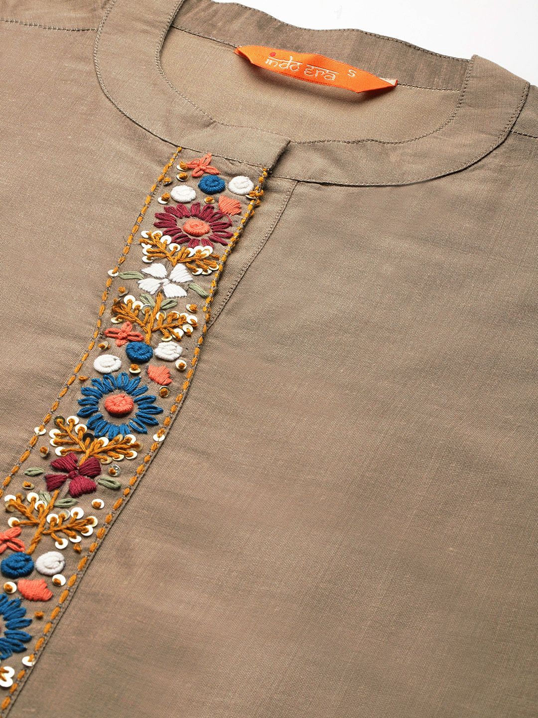 Indyancart IE Floral Embroidered Thread Work Kurta with Trousers & With Dupatta
