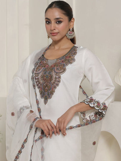 Women Ethnic Motifs Embroidered Kurta with Trousers & Dupatta