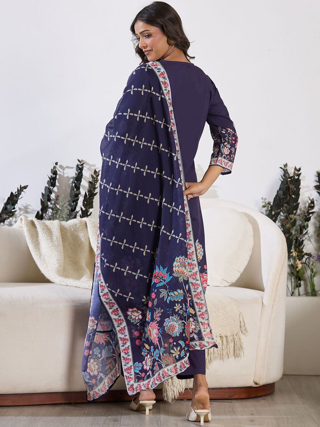 Floral Printed Thread Work Straight Kurta with Trouser & Dupatta