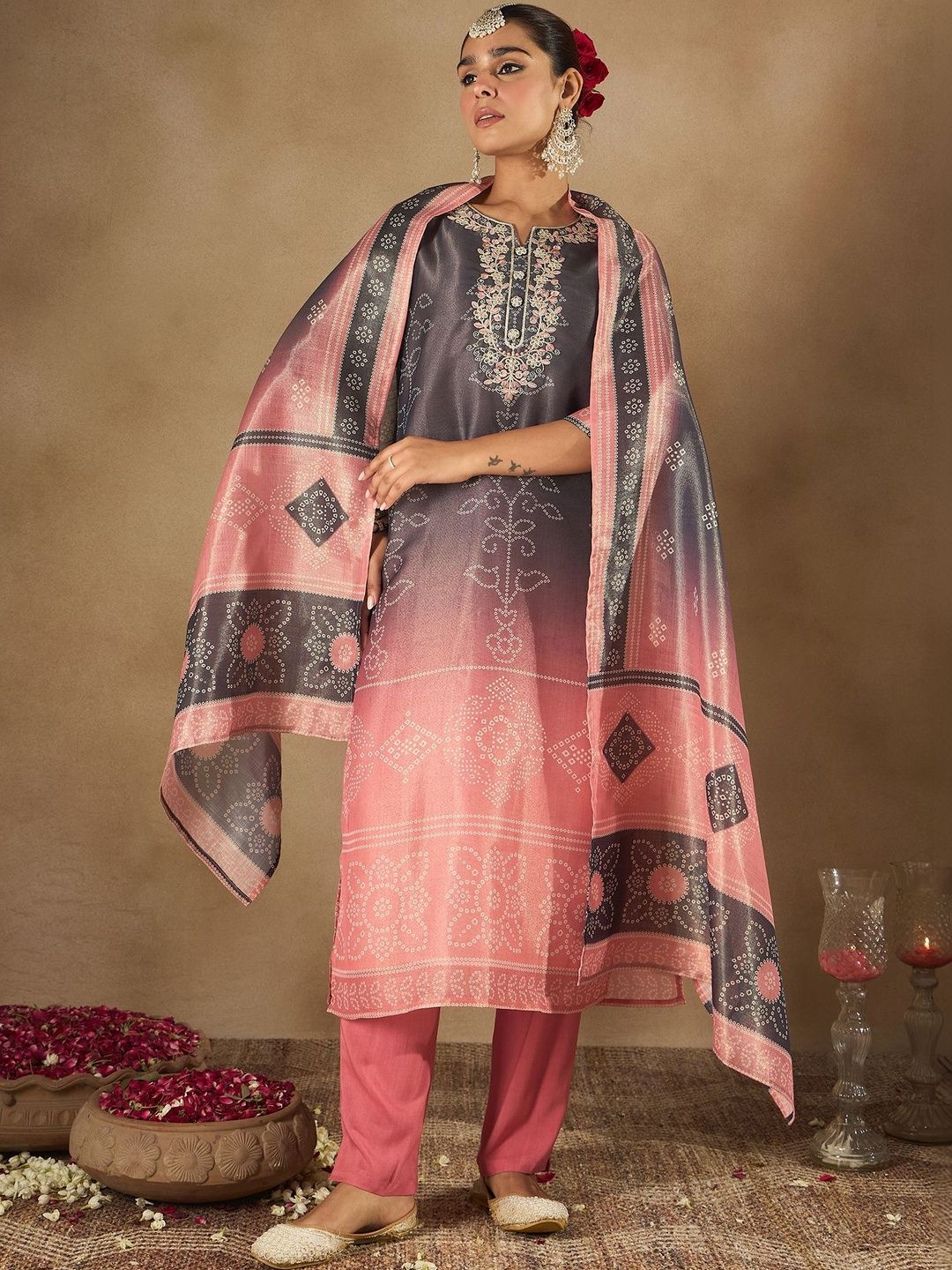 Women Leheriya Printed Regular Sequinned Kurta with Trousers & With Dupatta