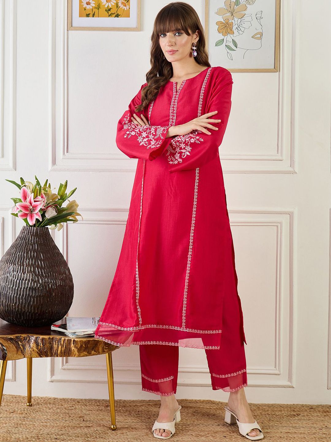 Floral Embroidered Notch Neck Zari Panelled Straight Kurta & Trousers